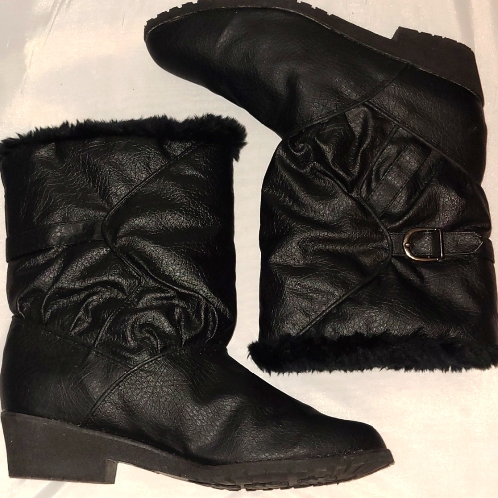 Cold Remedy Snow Boots Ankle Booties Lug Sole Lined Vintage sz 10 Black
